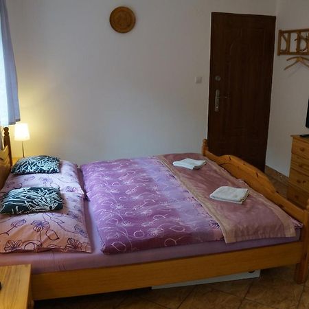 Penzion Kutil Trojanovice Frenstat pod Radhostem Exterior photo